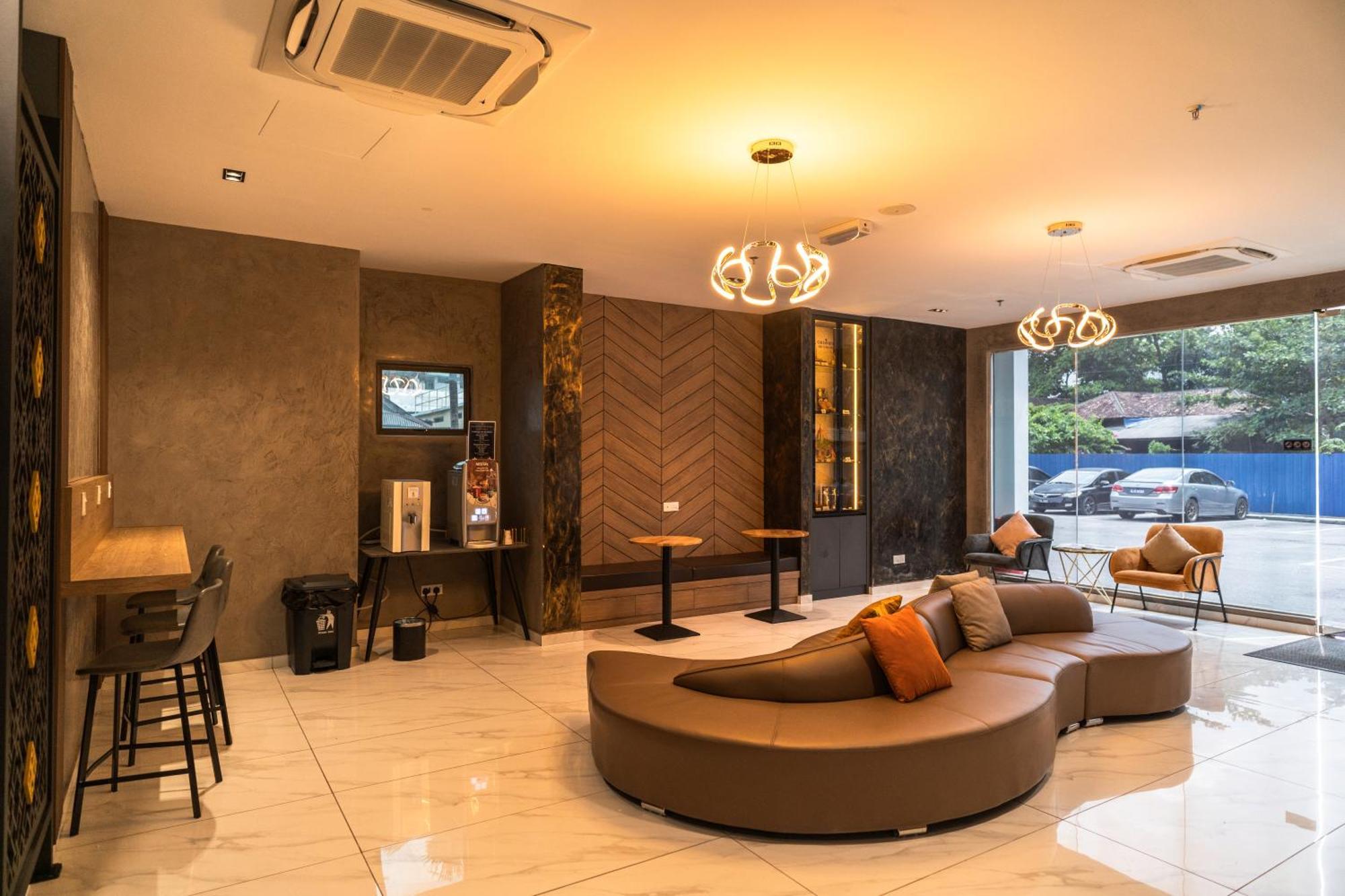 Dj Citi Plaza Hotel & Suites Куала-Тренгану Экстерьер фото