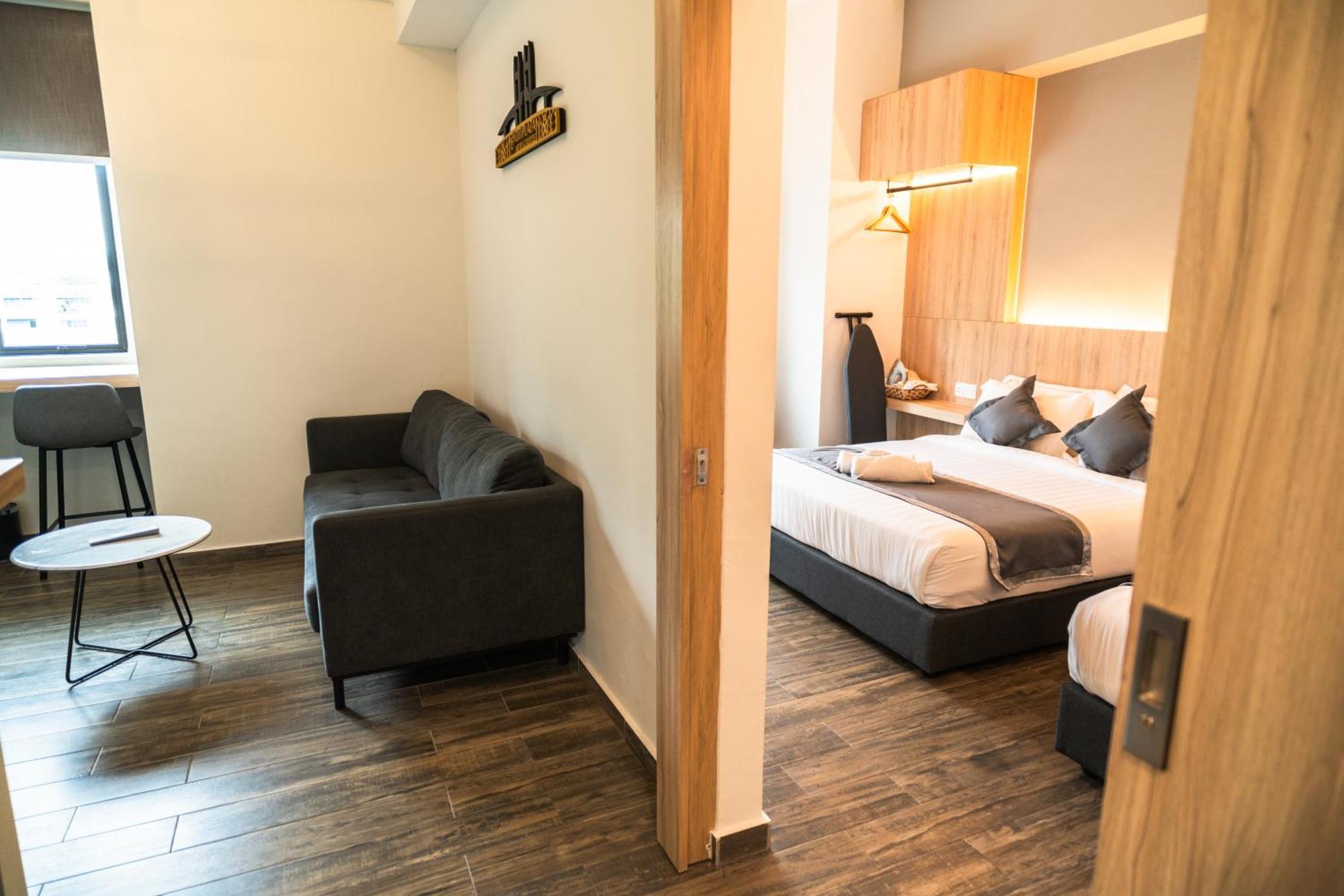 Dj Citi Plaza Hotel & Suites Куала-Тренгану Экстерьер фото